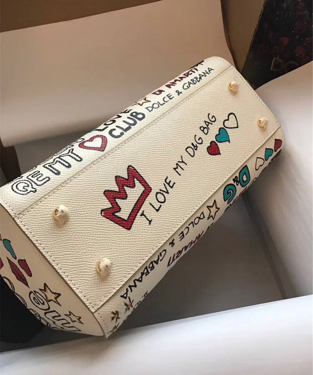 Сумка Dolce & Gabbana Sicily Graffiti, оцінка користувачів.